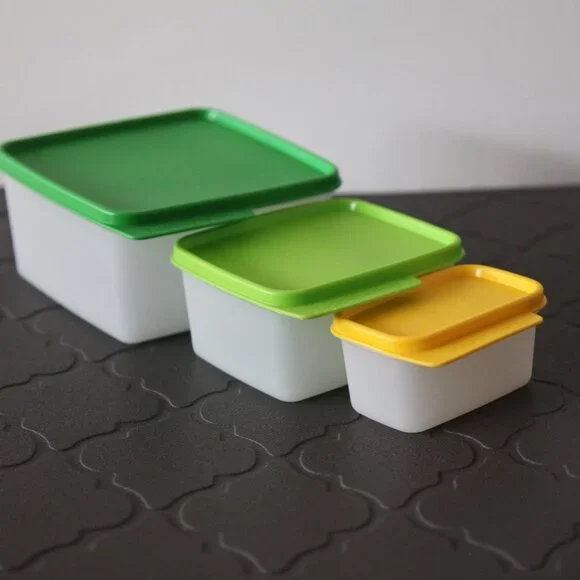Tupperware Nesting Lunch Container Kit - Picture 2 of 10